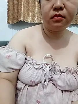 VyOanh2K online show from July 30, 3:44 pm