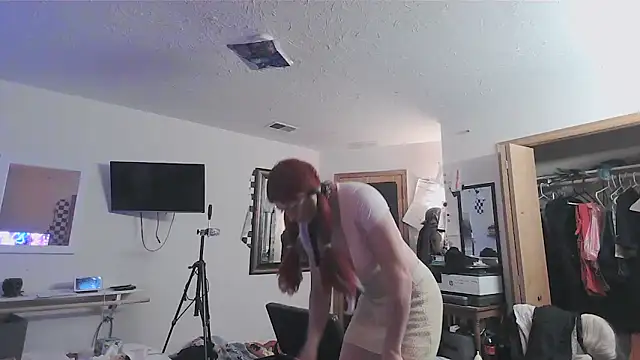 sissytrapdolly24 online show from October 26, 7:25 am