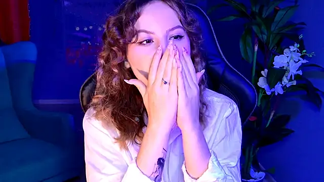 Snapshot of JasmineMilko chatting on July 11, 5:10 am JasmineMilko online show from July 11, 5:10 am