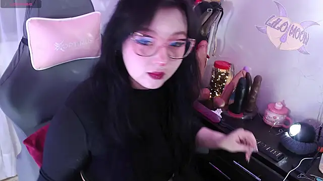 LiloMoon69 online show from September 27, 1:16 pm