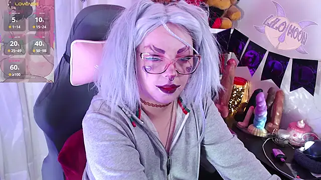 LiloMoon69 online show from October 23, 2:38 pm