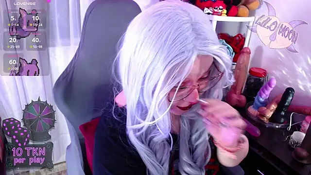 LiloMoon69 online show from November 9, 3:05 am