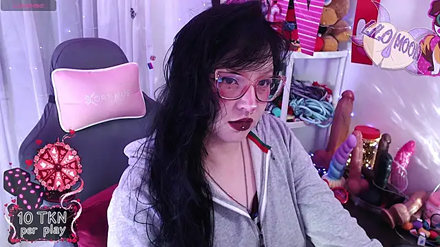 LiloMoon69 online show from February 16, 1:29 pm