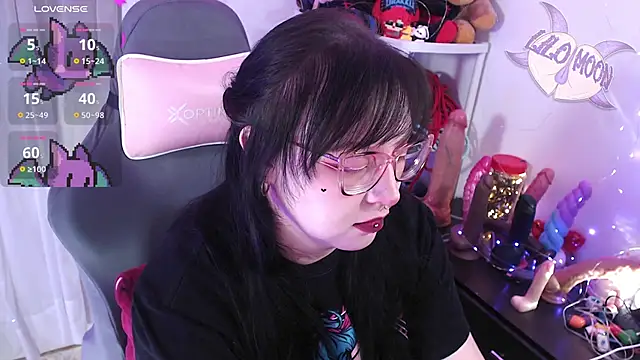 LiloMoon69 online show from March 14, 2:22 pm