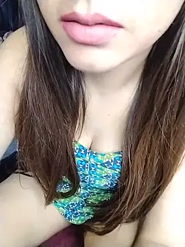 Snapshot of sexylaya2 chatting on June 17, 7:22 am sexylaya2 online show from June 17, 7:22 am