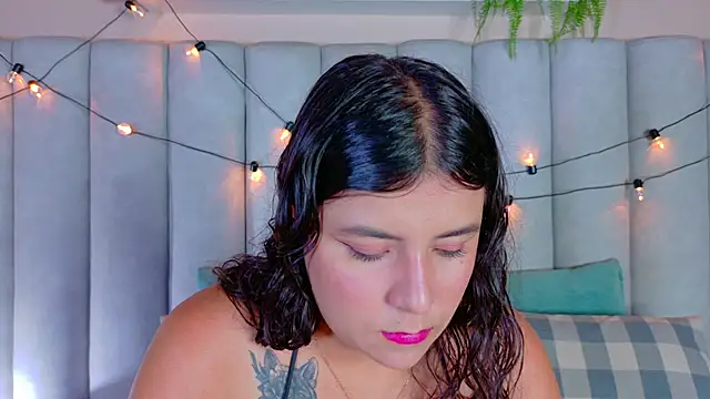 Snapshot of EngelStone chatting on November 26, 7:37 pm EngelStone online show from November 26, 7:37 pm