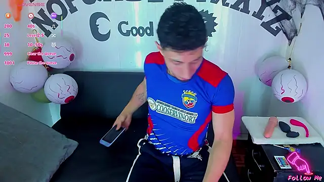 Piggy Eddy online show from October 22, 8:41 pm