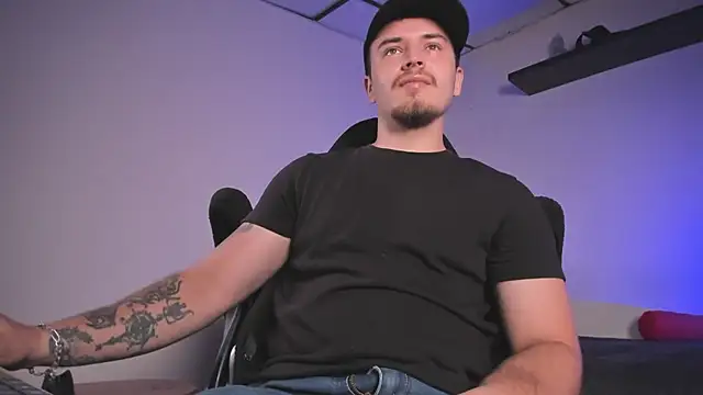 james connor2 online show from May 30, 6:49 pm