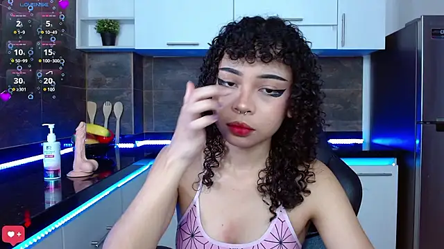 Snapshot of north_sweet_ chatting on February 13, 2:35 pm north sweet online show from February 13, 2:35 pm