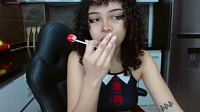 Snapshot of north_sweet_ chatting on February 20, 2:17 pm north sweet online show from February 20, 2:17 pm