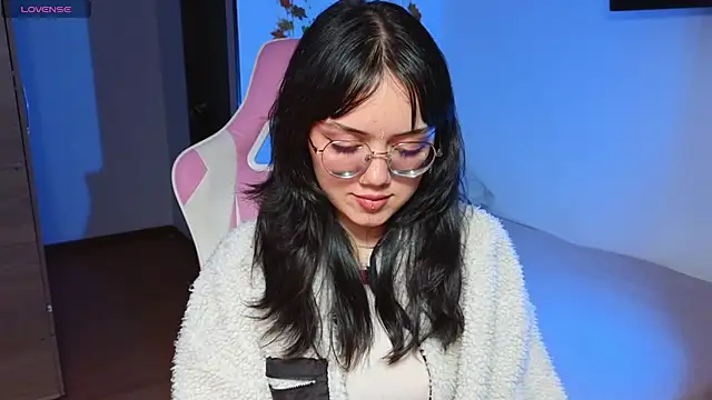 suzumi   online show from January 24, 5:31 am