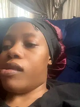 NAUGHTYSHALOTXX online show from October 14, 10:05 am