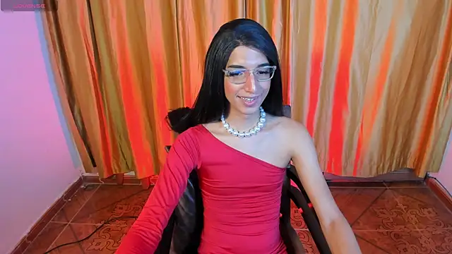 CharlotteLauren online show from July 29, 4:54 am