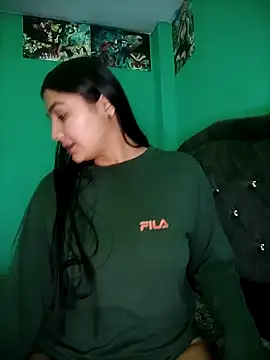 Nahiara velez online show from June 2, 10:34 pm