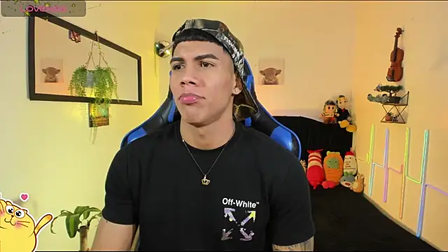 Damian latinxxx online show from March 12, 1:01 am