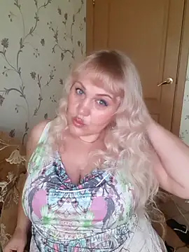 IsabellaBoni online show from June 15, 6:37 am
