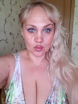 IsabellaBoni online show from June 16, 6:38 am