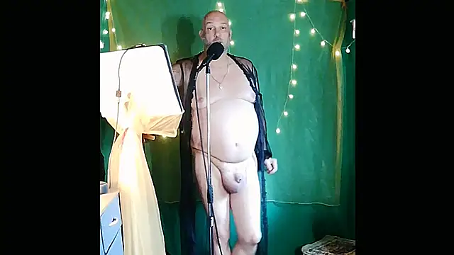 ShamelessMan online show from June 21, 6:32 pm
