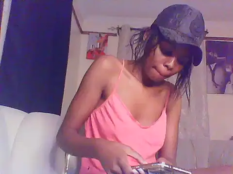 sweetanabella4 online show from June 18, 7:08 am