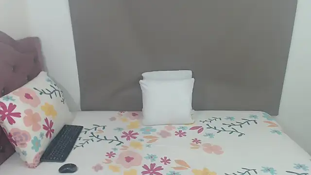 kimberlyjamexxx online show from June 3, 4:04 am