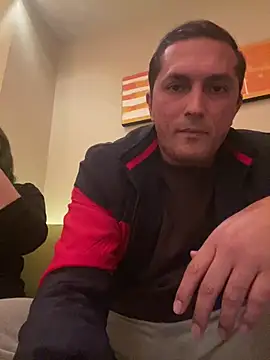 Snapshot of john_434343 chatting on January 25, 11:23 am john 434343 online show from January 25, 11:23 am