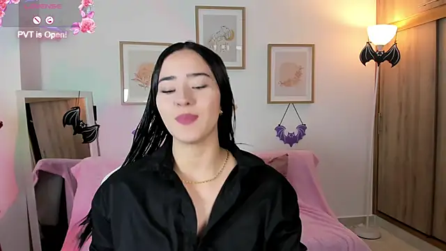 Veronica isaza   online show from October 15, 1:22 pm