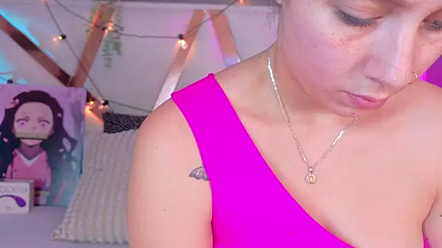 AmbarHills 1 online show from April 8, 11:43 am