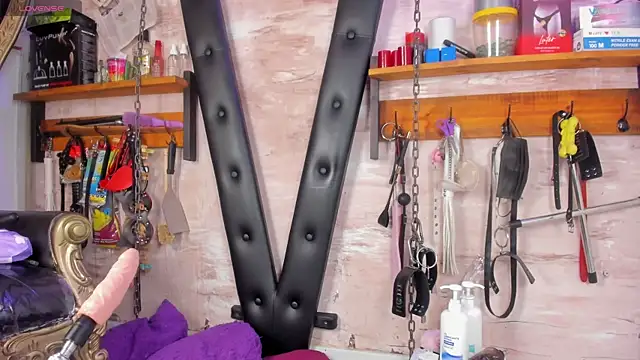 Madame pain  online show from July 8, 12:42 pm