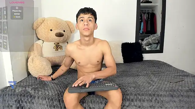 Snapshot of LittleParker chatting on September 15, 12:38 pm LittleParker online show from September 15, 12:38 pm