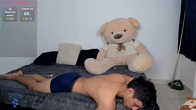 Snapshot of LittleParker chatting on January 15, 1:05 pm LittleParker online show from January 15, 1:05 pm