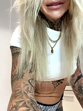 Divina X  online show from December 22, 5:04 am