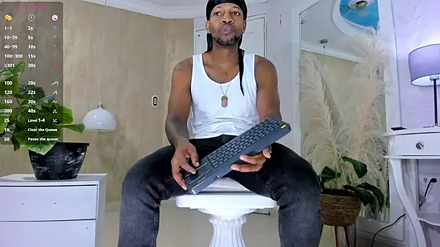 RicoBrown777  online show from May 12, 3:47 am