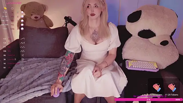  rose monarch  online show from December 6, 10:30 pm