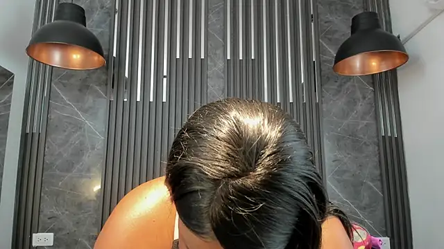 SaraiEvans online show from January 9, 3:20 am