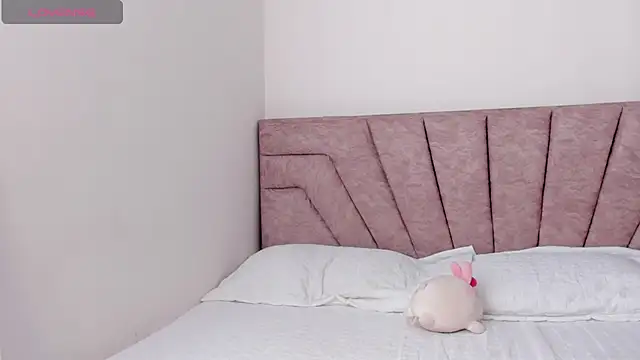 SavannahWildee online show from November 11, 2:39 pm