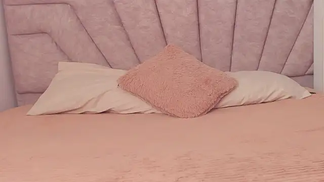 SavannahWildee online show from February 23, 1:08 pm