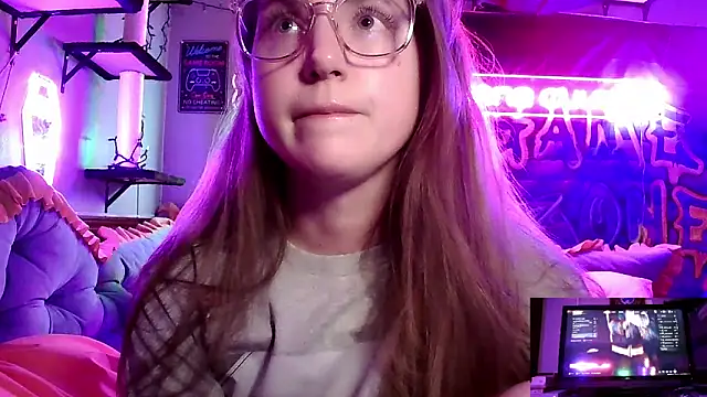 mirannacult online show from January 31, 6:35 am