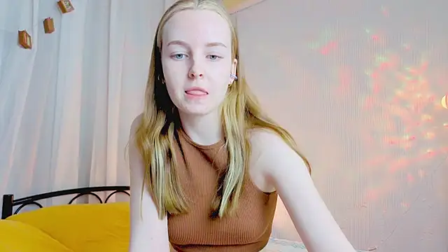 Wild  flowers online show from April 4, 7:44 pm