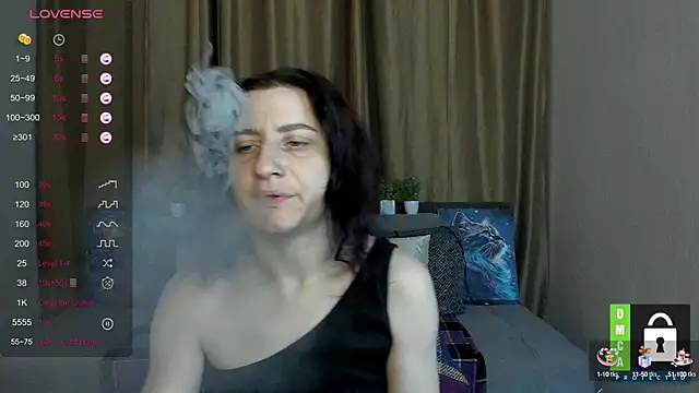 Muse kitty jenia online show from October 2, 5:25 am