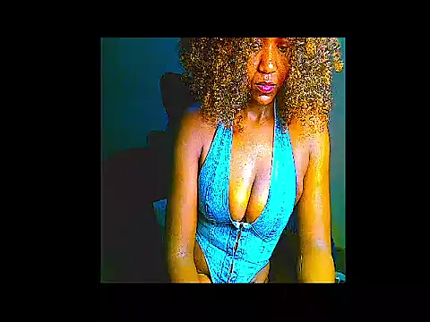 Snapshot of lilylovexx chatting on June 22, 3:58 am lilylovexx online show from June 22, 3:58 am