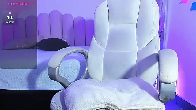 Haanna   online show from February 13, 10:43 pm