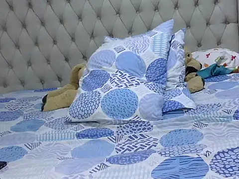 Curvy matilda online show from February 6, 5:01 am