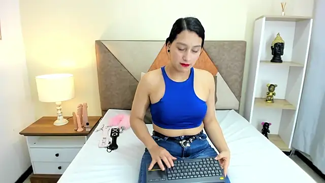 Snapshot of JennaCollins149 chatting on December 23, 10:23 pm JennaCollins149 online show from December 23, 10:23 pm