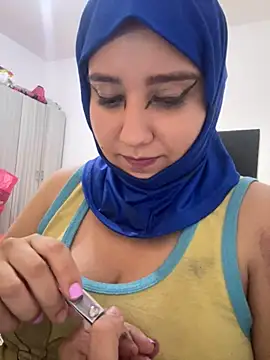 hannahayat online show from June 8, 3:23 pm
