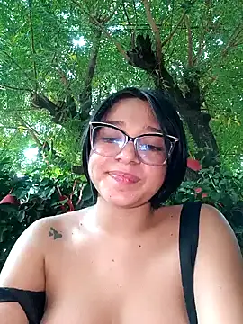 Snapshot of -VICKKY chatting on February 25, 10:18 pm -VICKKY online show from February 25, 10:18 pm