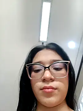 Snapshot of -VICKKY chatting on February 26, 9:16 pm -VICKKY online show from February 26, 9:16 pm