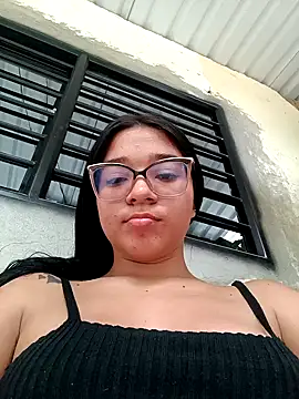 Snapshot of -VICKKY chatting on February 28, 8:39 pm -VICKKY online show from February 28, 8:39 pm