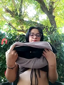 Snapshot of -VICKKY chatting on March 8, 7:31 pm -VICKKY online show from March 8, 7:31 pm