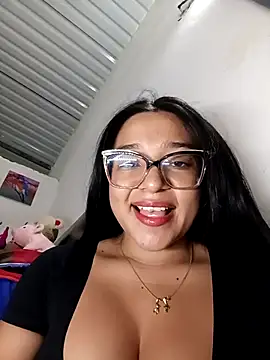 Snapshot of -VICKKY chatting on September 10, 3:28 am -VICKKY online show from September 10, 3:28 am