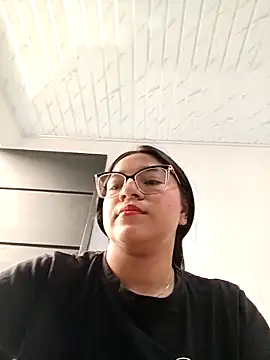 Snapshot of -VICKKY chatting on October 28, 1:14 pm -VICKKY online show from October 28, 1:14 pm